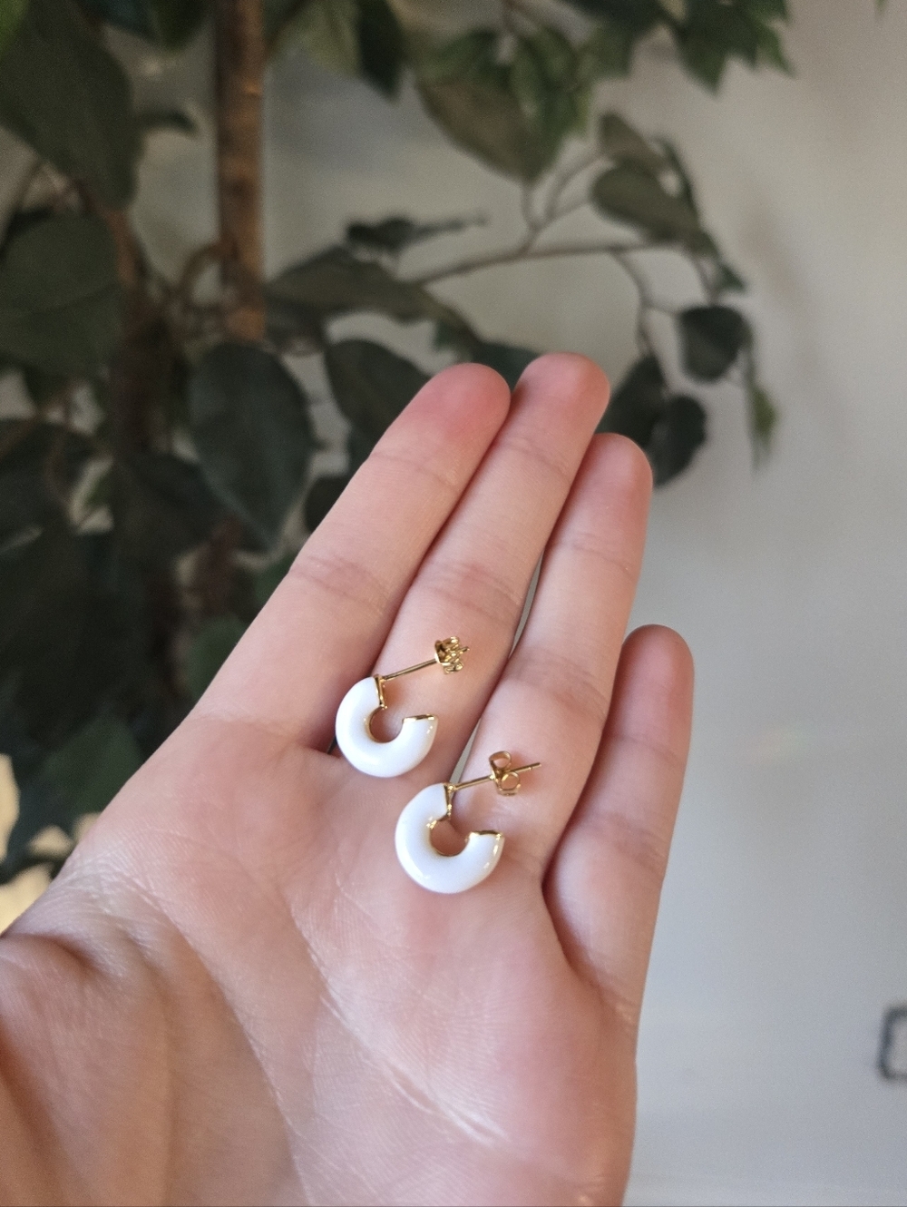 18k Gold Acrylic Huggie Earrings